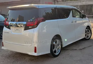 Toyota Alphard 2017 White