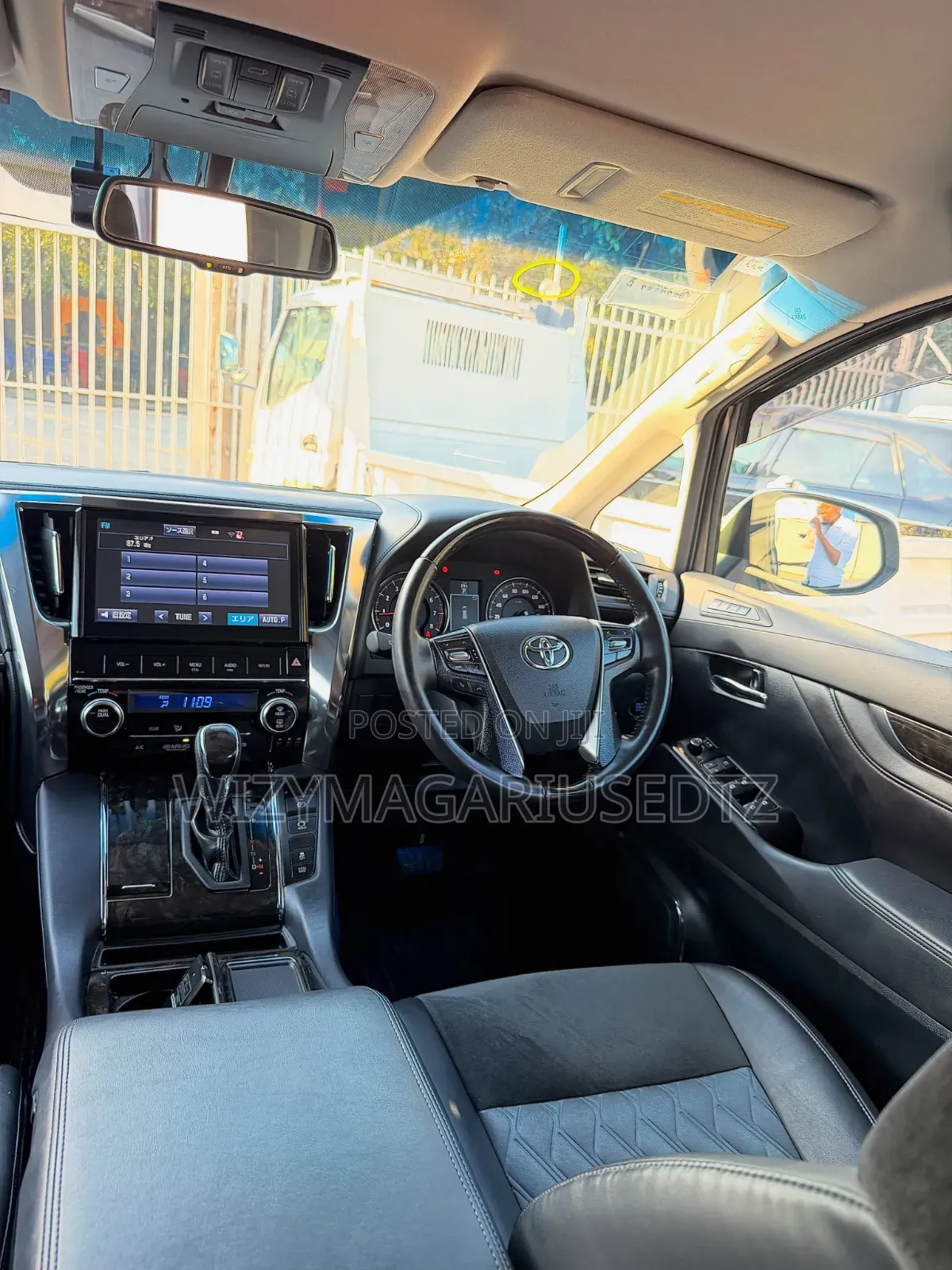 Toyota Alphard 2017 White