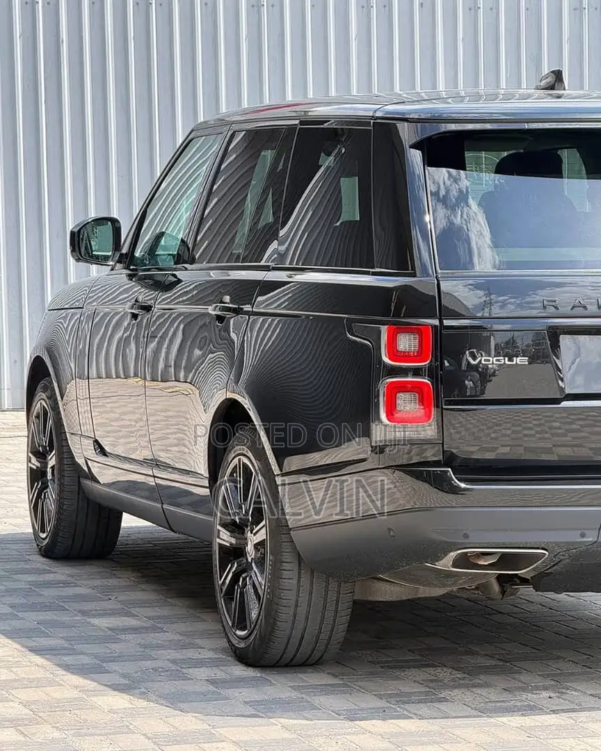 Land Rover Range Rover Vogue 2018 Black