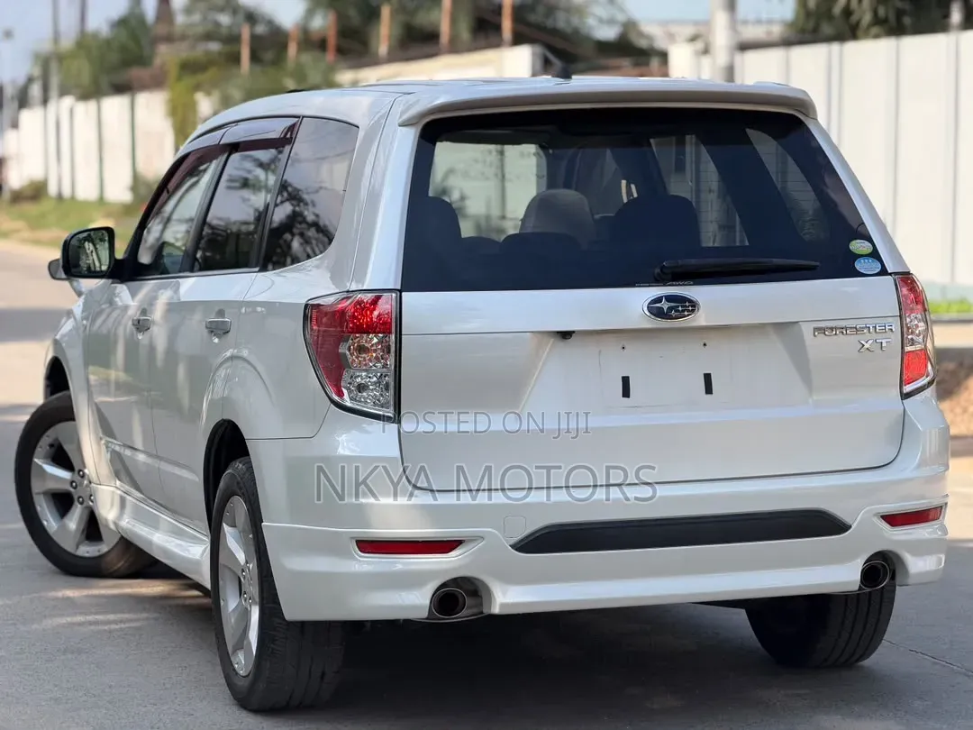 Subaru Forester 2009 Pearl
