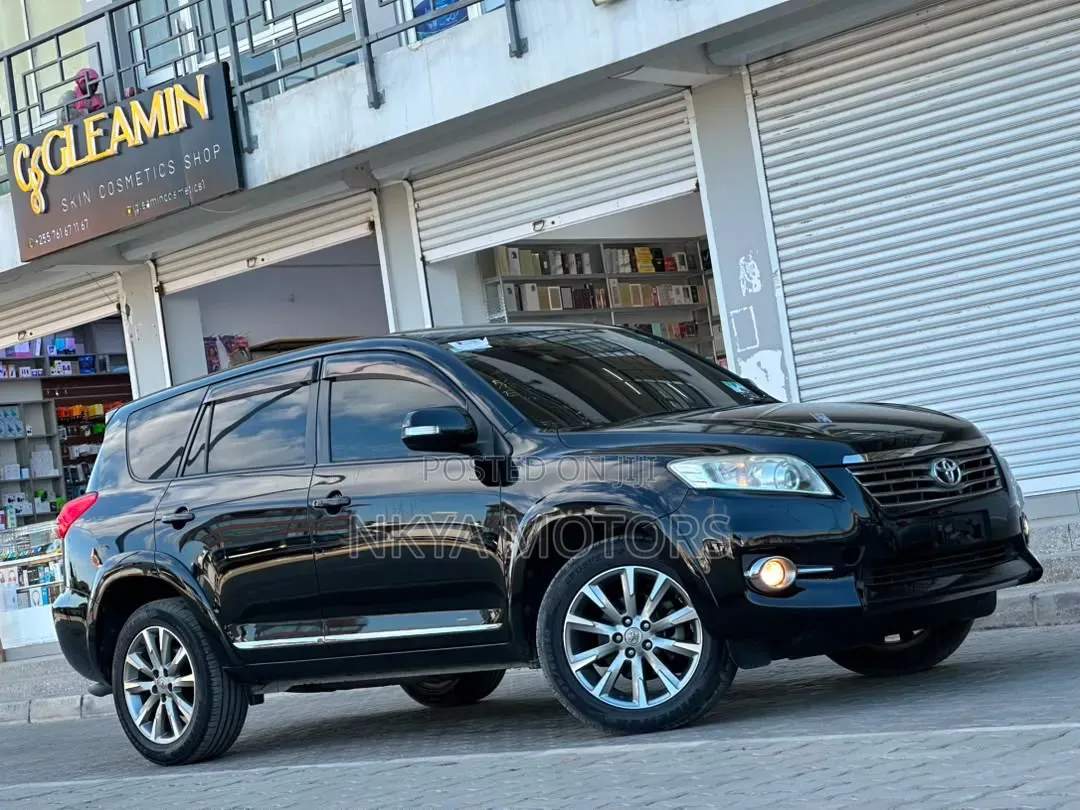 Toyota Vanguard 2011 Black