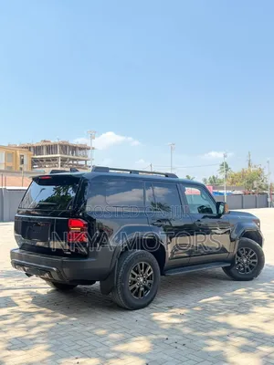 Toyota Land Cruiser Prado 2025 Black