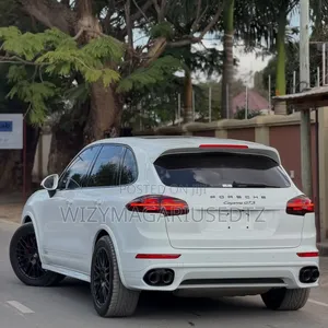 Porsche Cayenne 2017 White