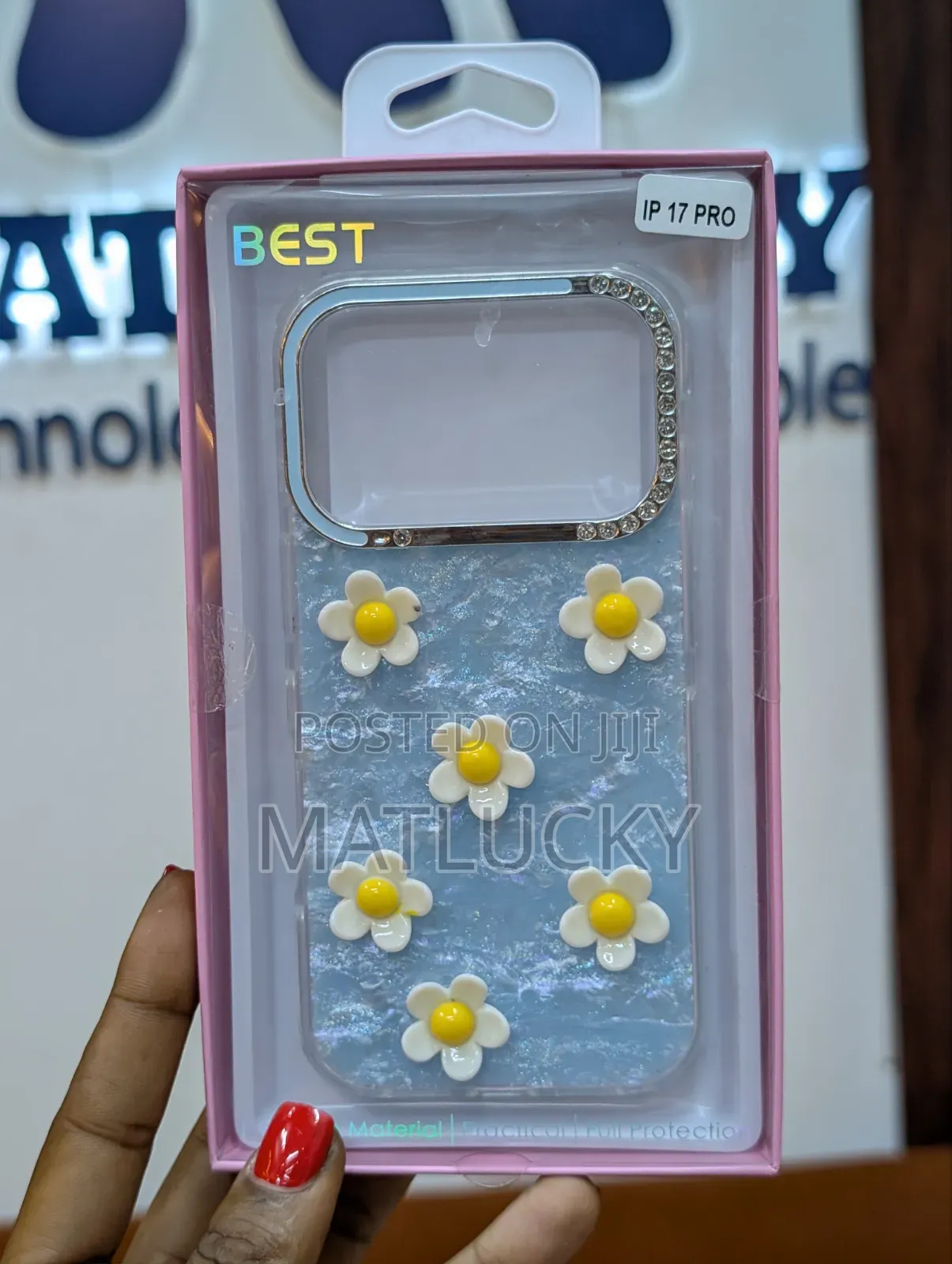 iPhone 17 Pro Max Cover With Flowers