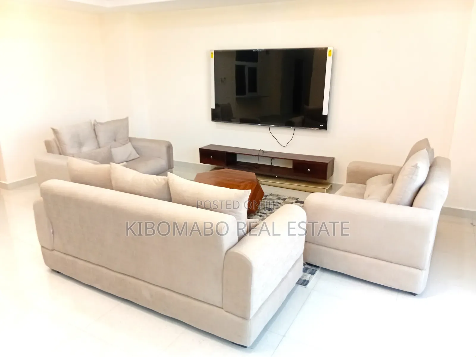Furnished 3bdrm Apartment in Oyster Bay for rent
