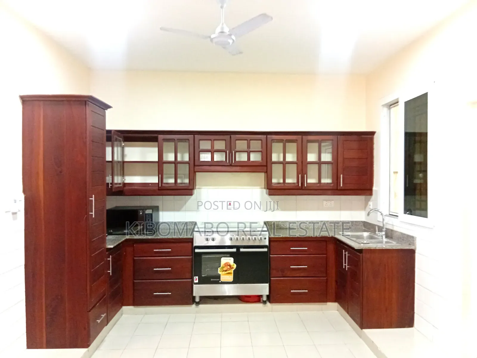Furnished 3bdrm Apartment in Oyster Bay for rent