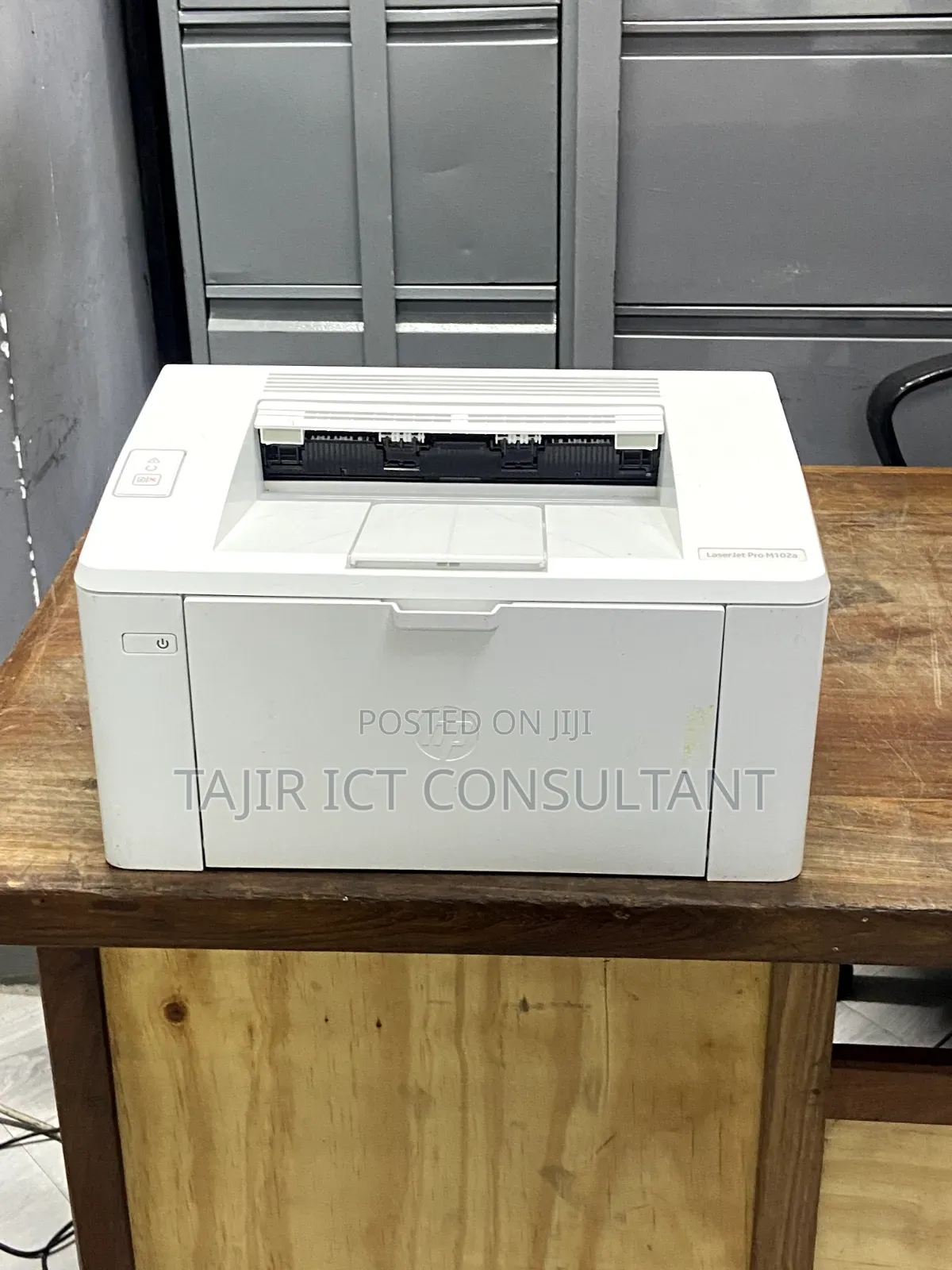 HP Laserjet 102a