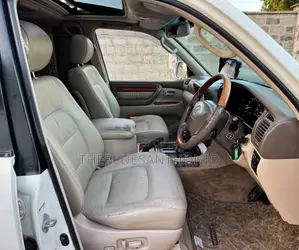 Toyota Land Cruiser 2003 White