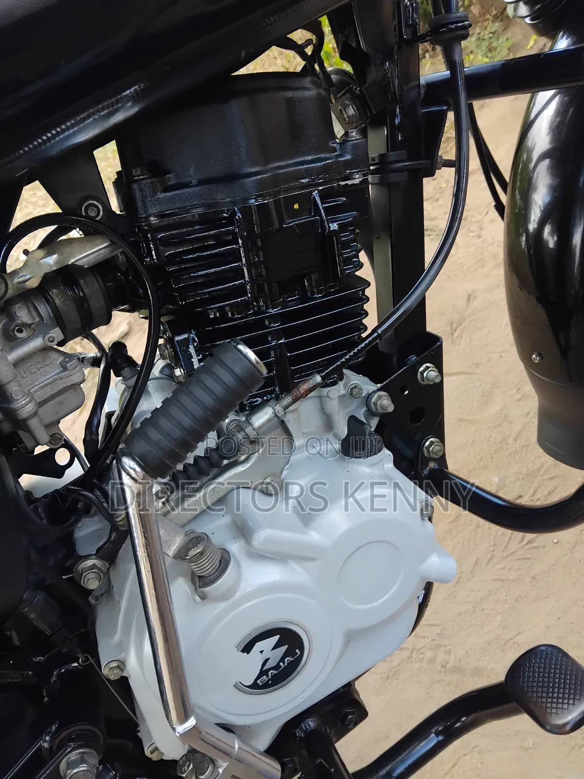Bajaj Boxer 150 UG 2025 Black