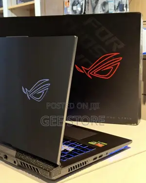 New Laptop Asus ROG Strix G17 16GB AMD Ryzen 9 SSD 1T