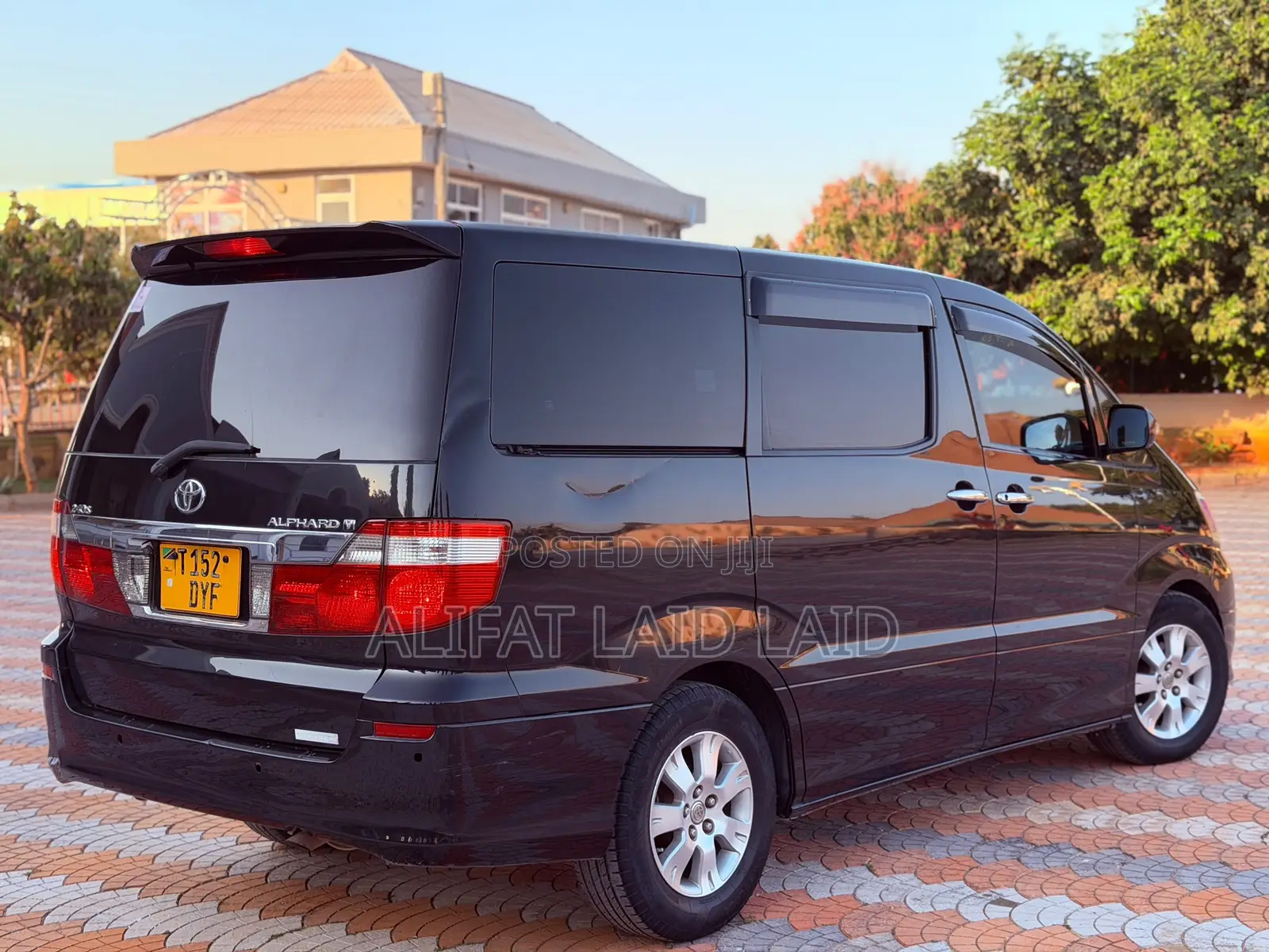 Toyota Alphard 2004 Black