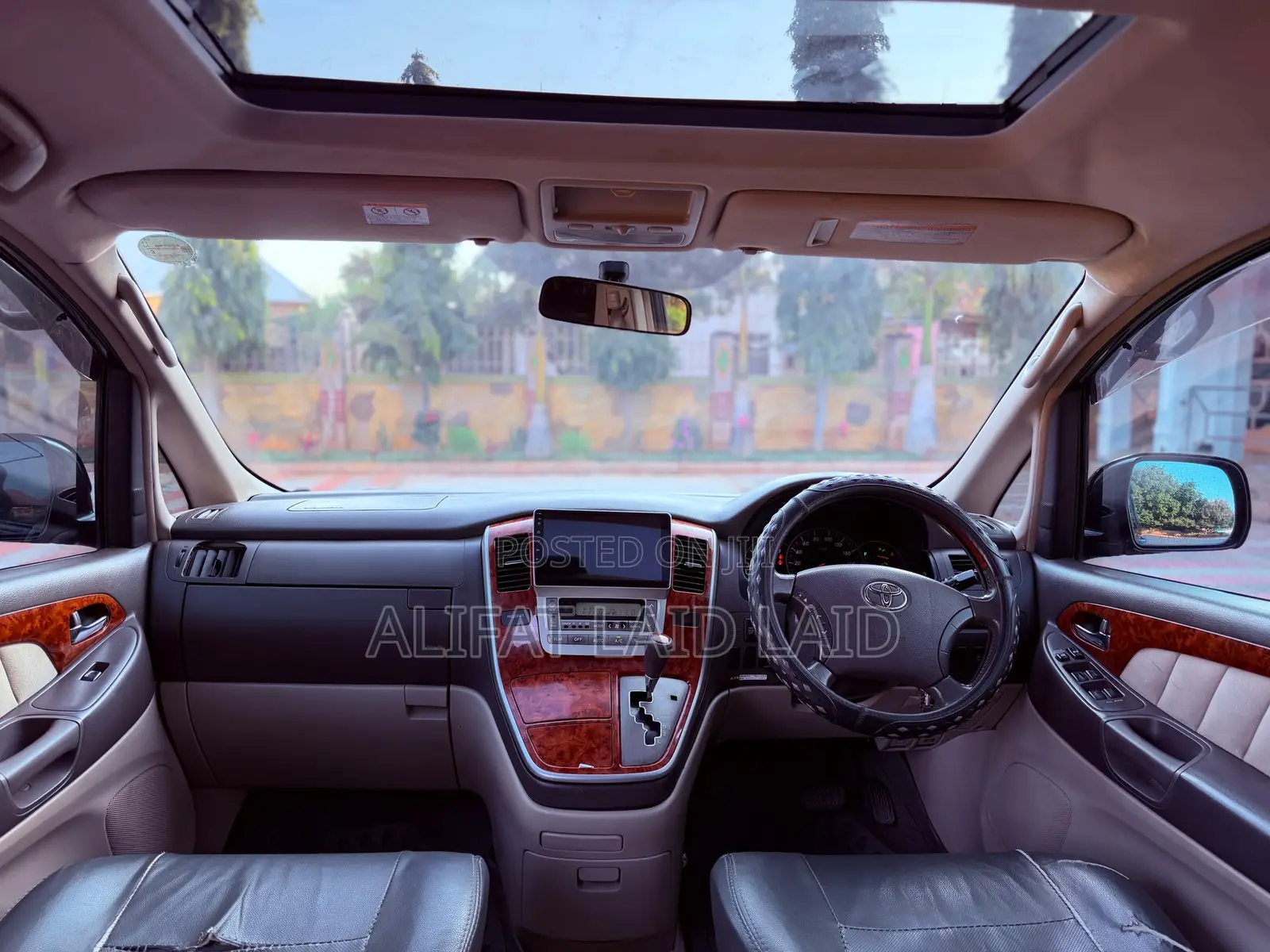 Toyota Alphard 2004 Black