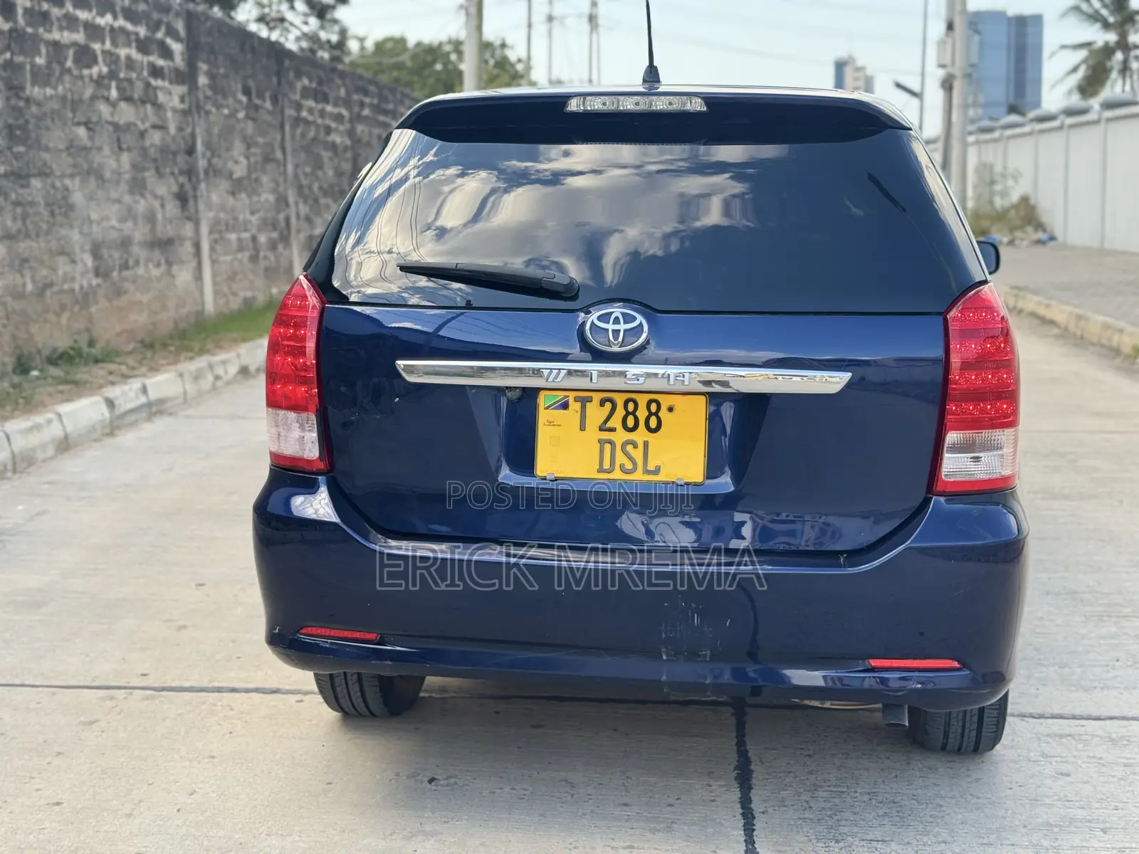 Toyota Wish 2005 Blue