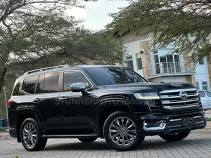 Toyota Land Cruiser 2023 Matt Black