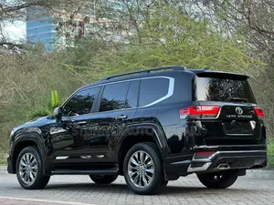 Toyota Land Cruiser 2023 Matt Black