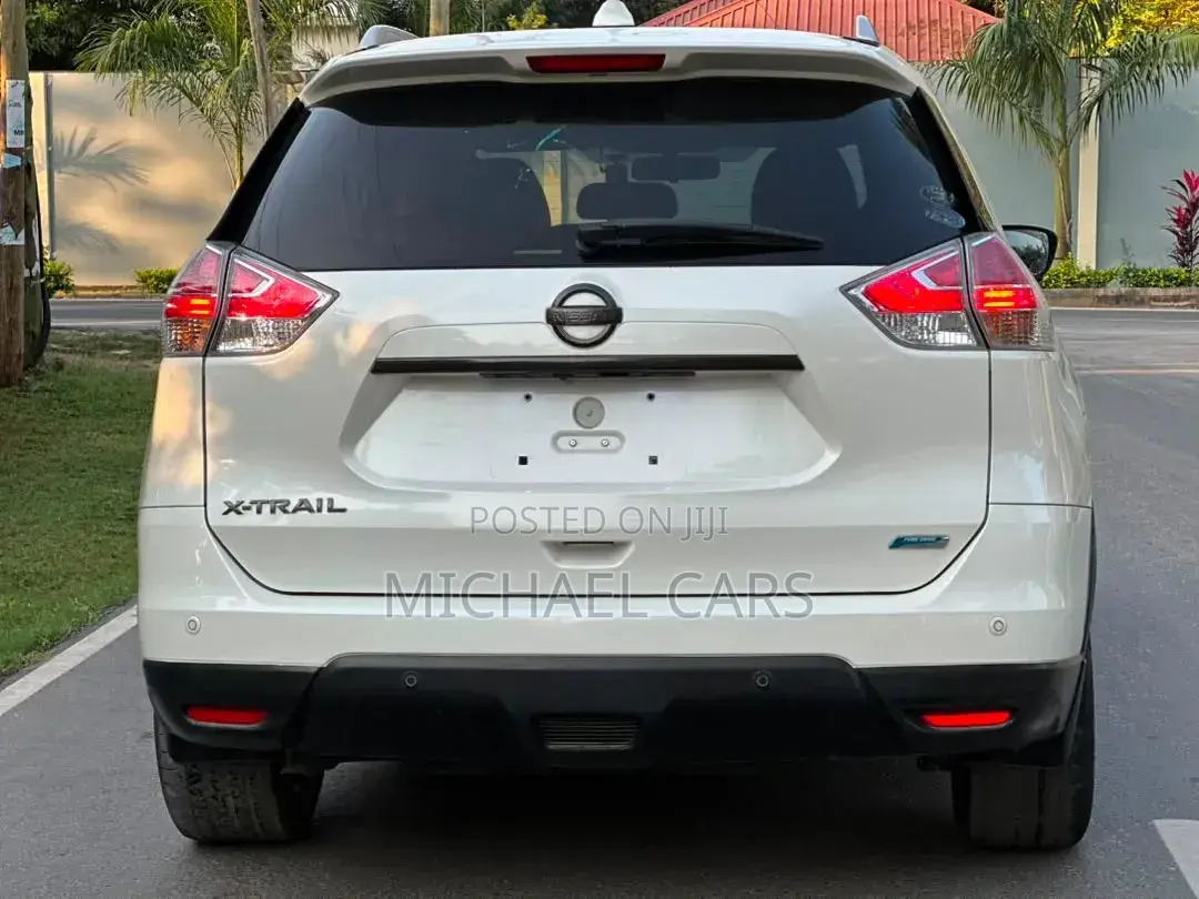 Nissan X-Trail 2015 White