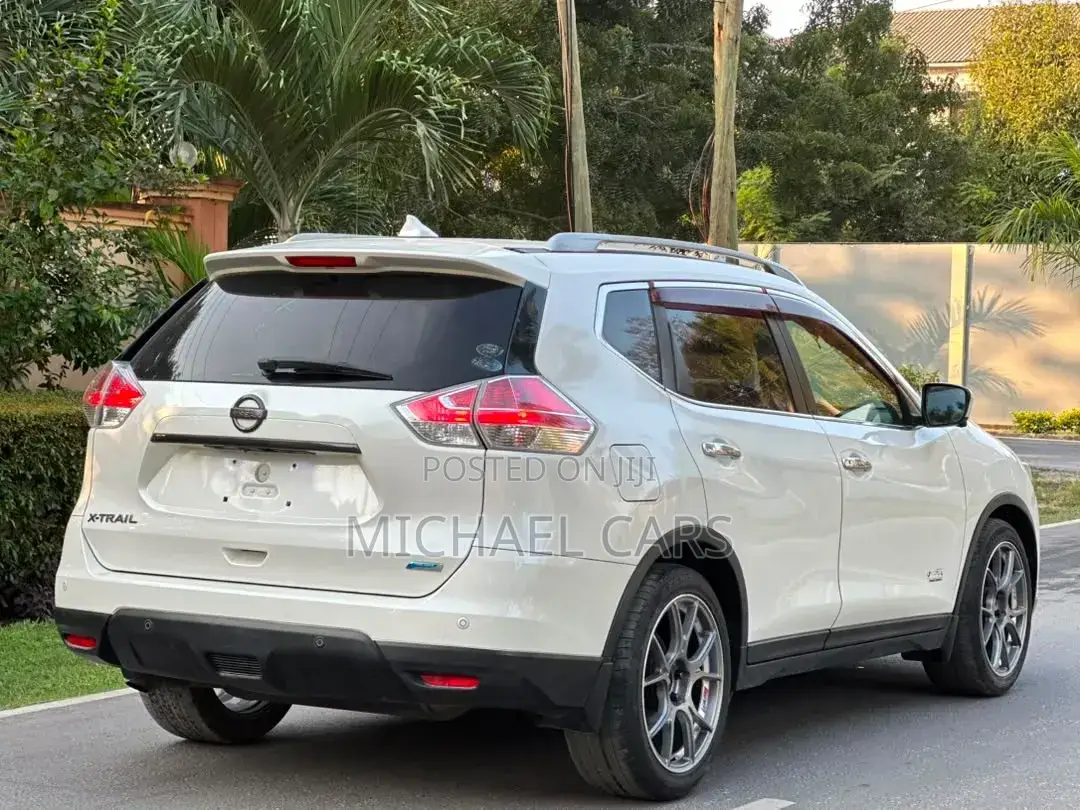 Nissan X-Trail 2015 White