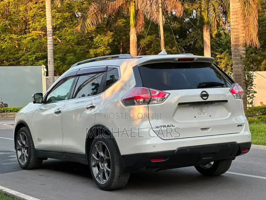 Nissan X-Trail 2015 White