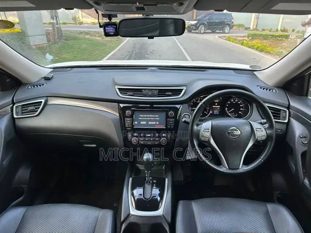 Nissan X-Trail 2015 White