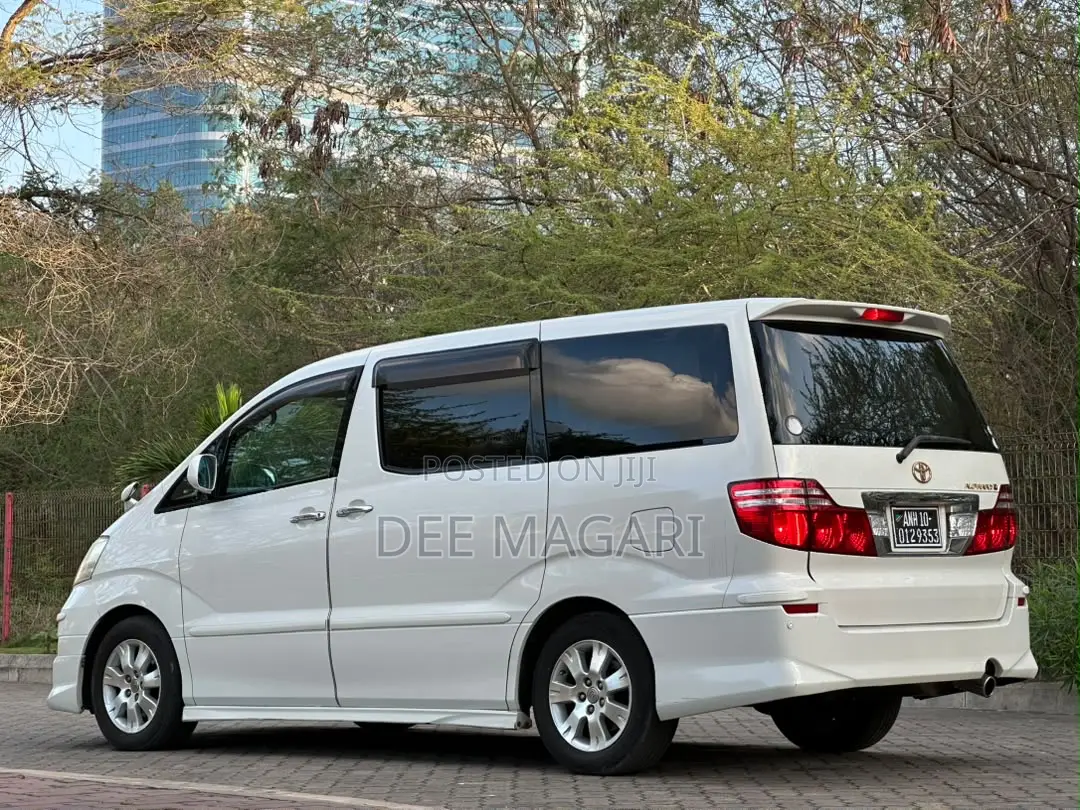 Toyota Alphard 2005 White