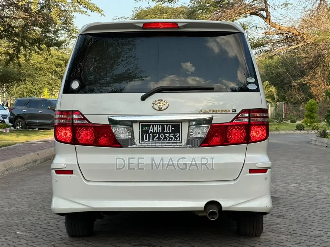 Toyota Alphard 2005 White