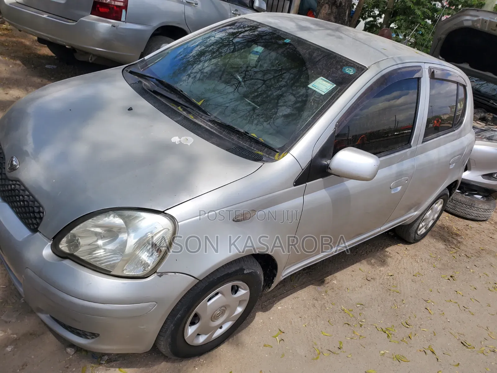 Toyota Vitz 2003 Silver