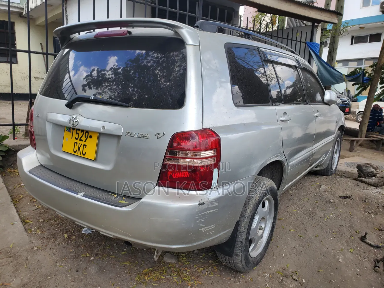 Toyota Kluger 2004 Silver