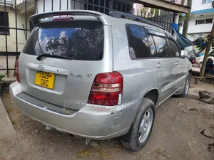 Toyota Kluger 2004 Silver