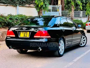 Toyota Crown 2006 Black