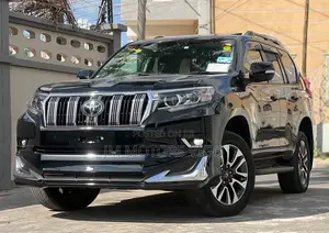 Toyota Land Cruiser Prado 2023 Black