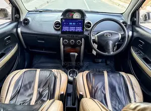 Toyota IST 2005 Gold