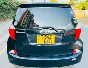 Toyota Ractis 2012 Black