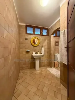 3bdrm House in Masaki for rent