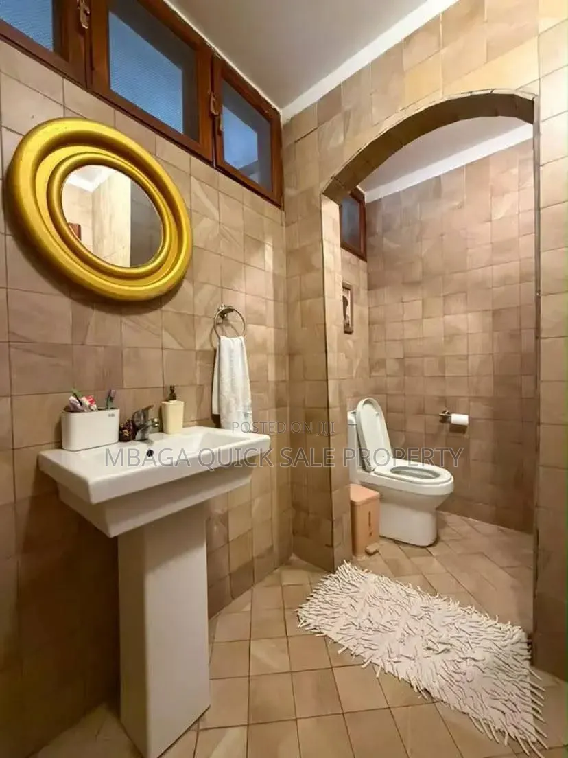 3bdrm House in Masaki for rent