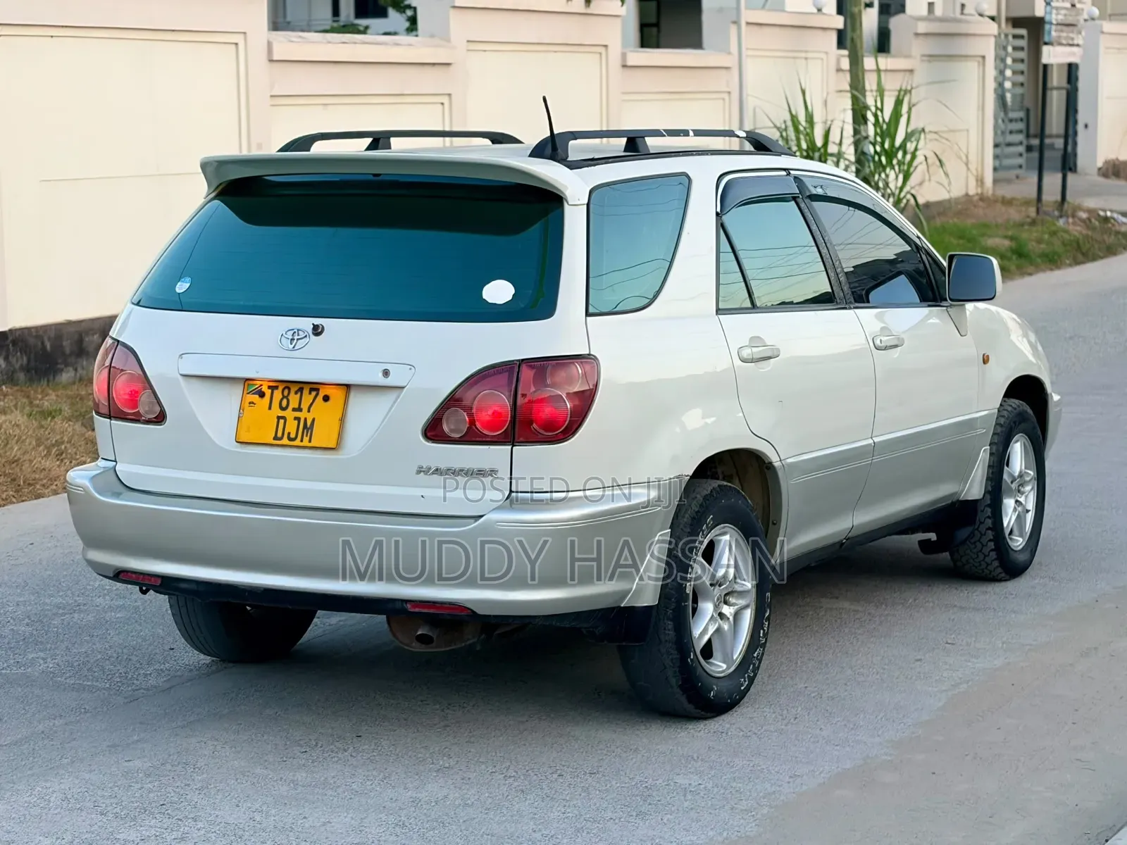 Toyota Harrier 2004 White