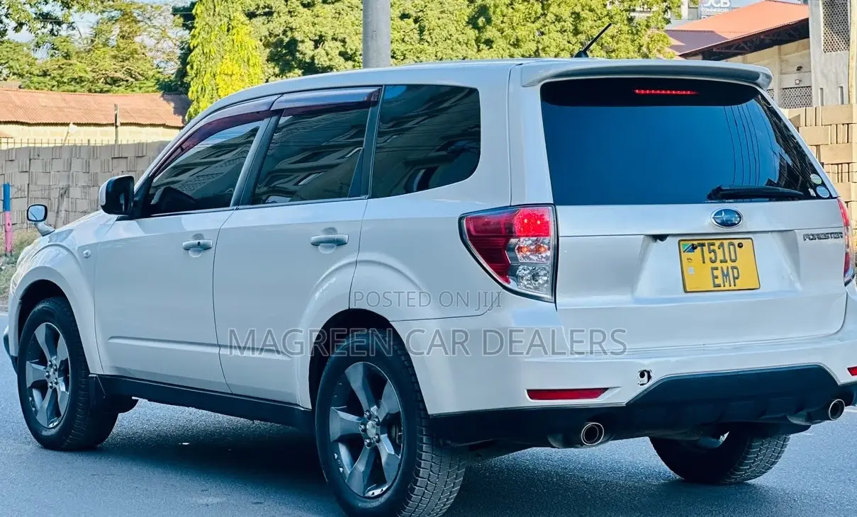 Subaru Forester 2009 White