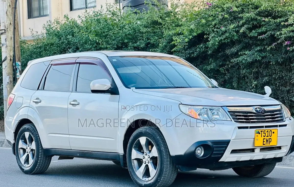 Subaru Forester 2009 White