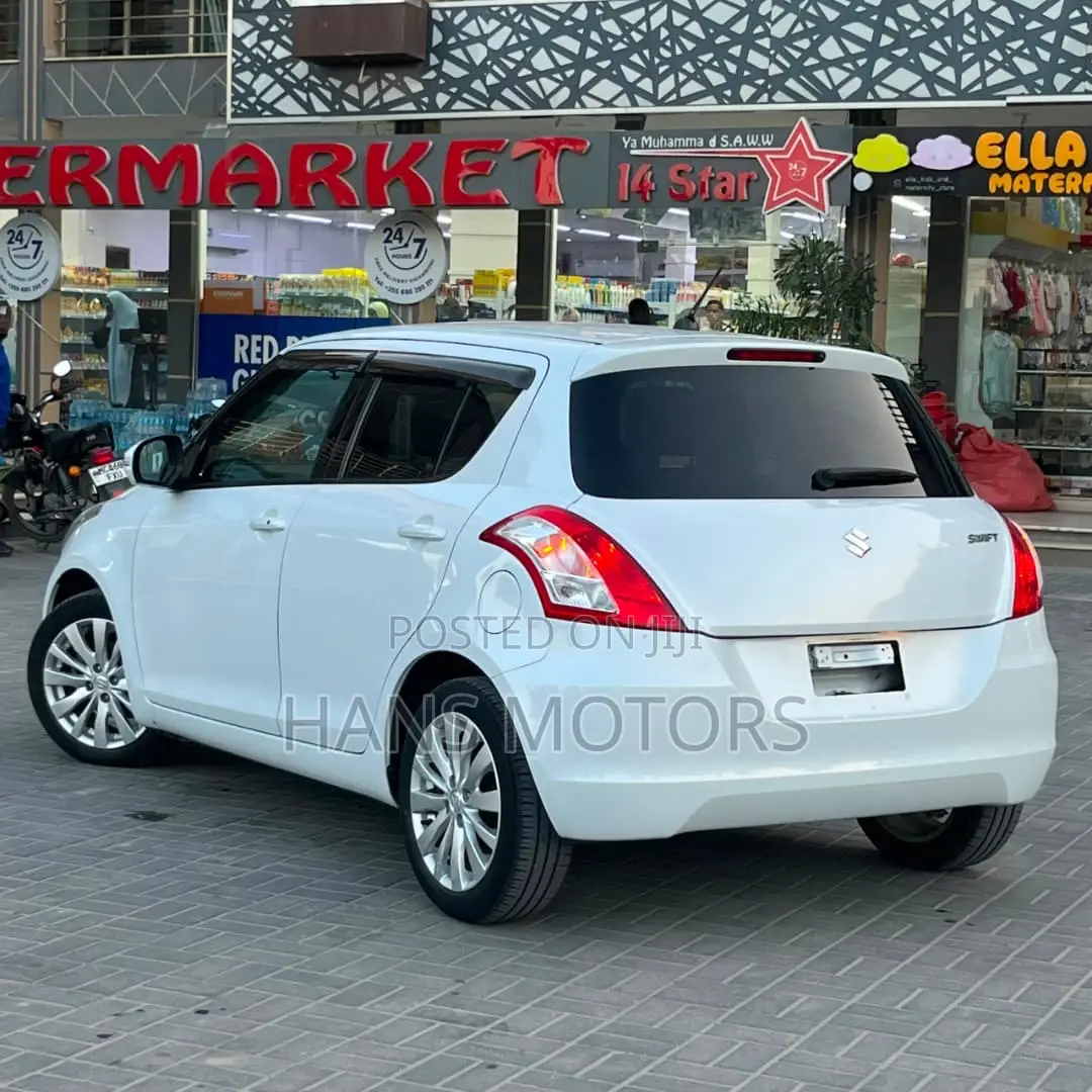 Suzuki Swift 2012 White