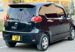 Toyota Porte 2007 Black