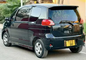Toyota Porte 2007 Black