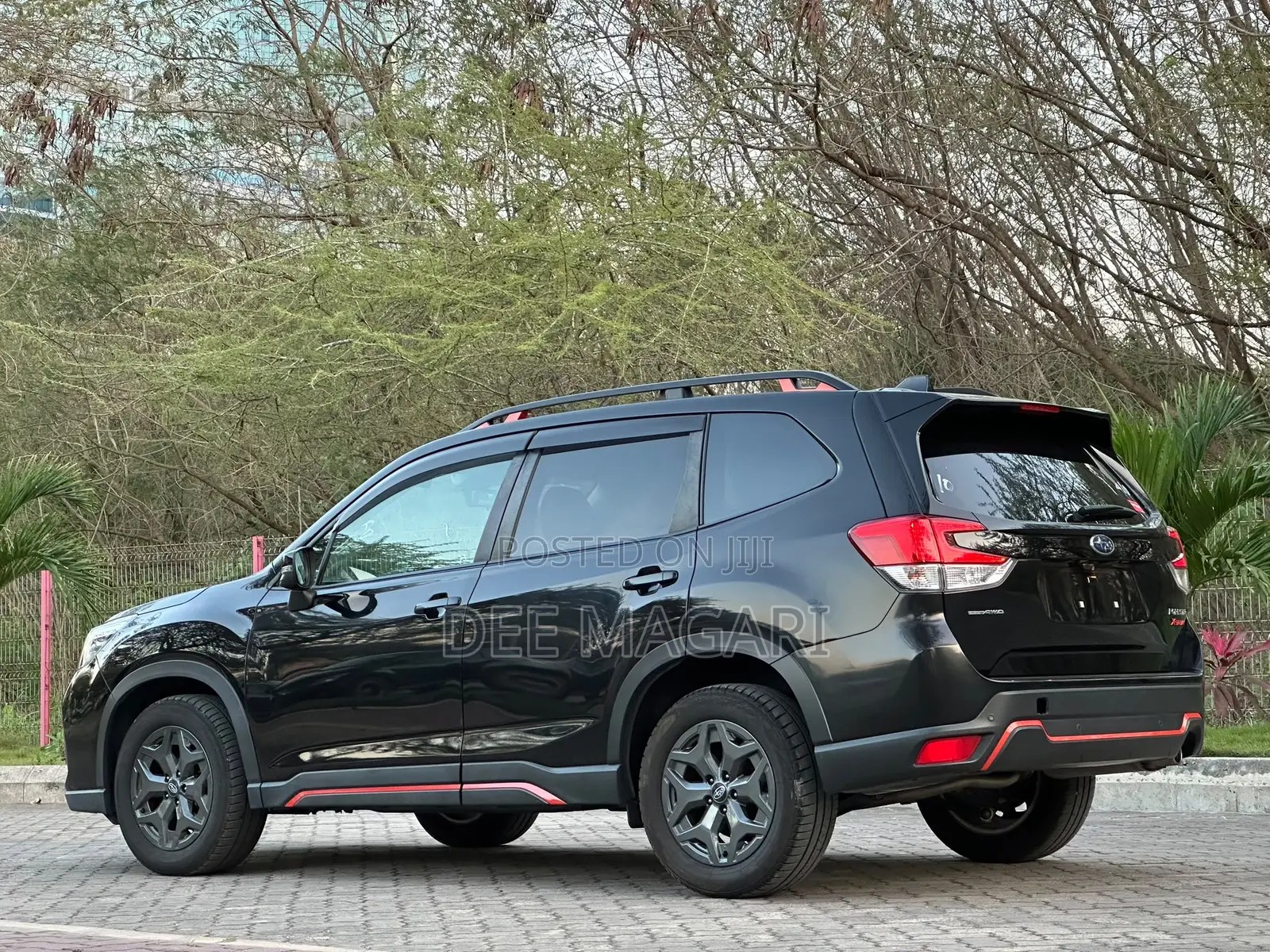 Subaru Forester Premium AWD 2019 Black