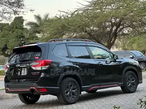 Subaru Forester Premium AWD 2019 Black