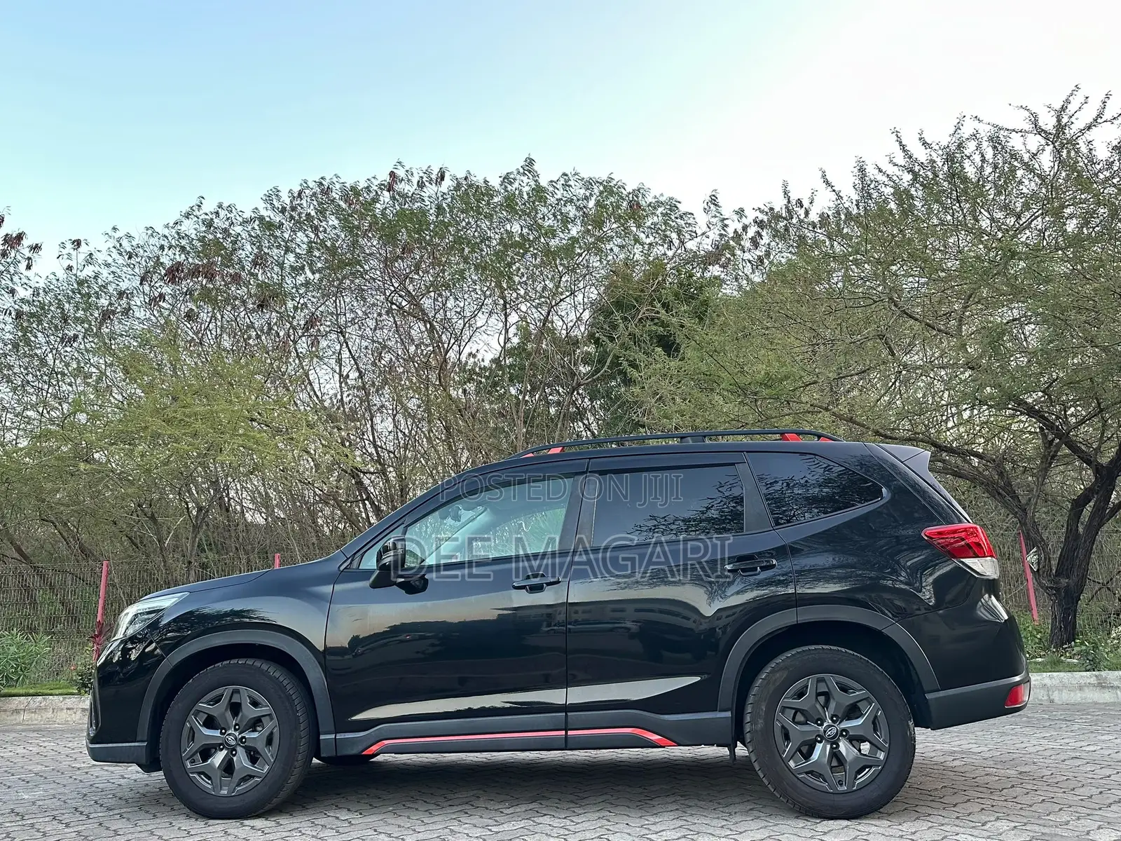 Subaru Forester Premium AWD 2019 Black