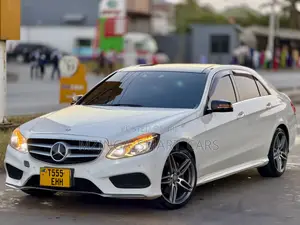 Mercedes-Benz E250 2014 White