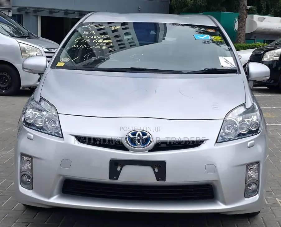 Toyota Prius 2011 Silver