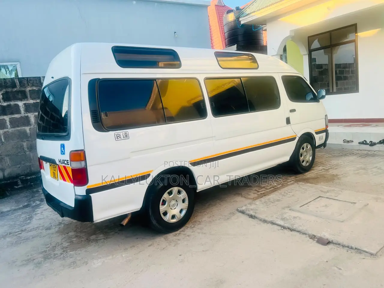 Toyota HiAce 2008 White