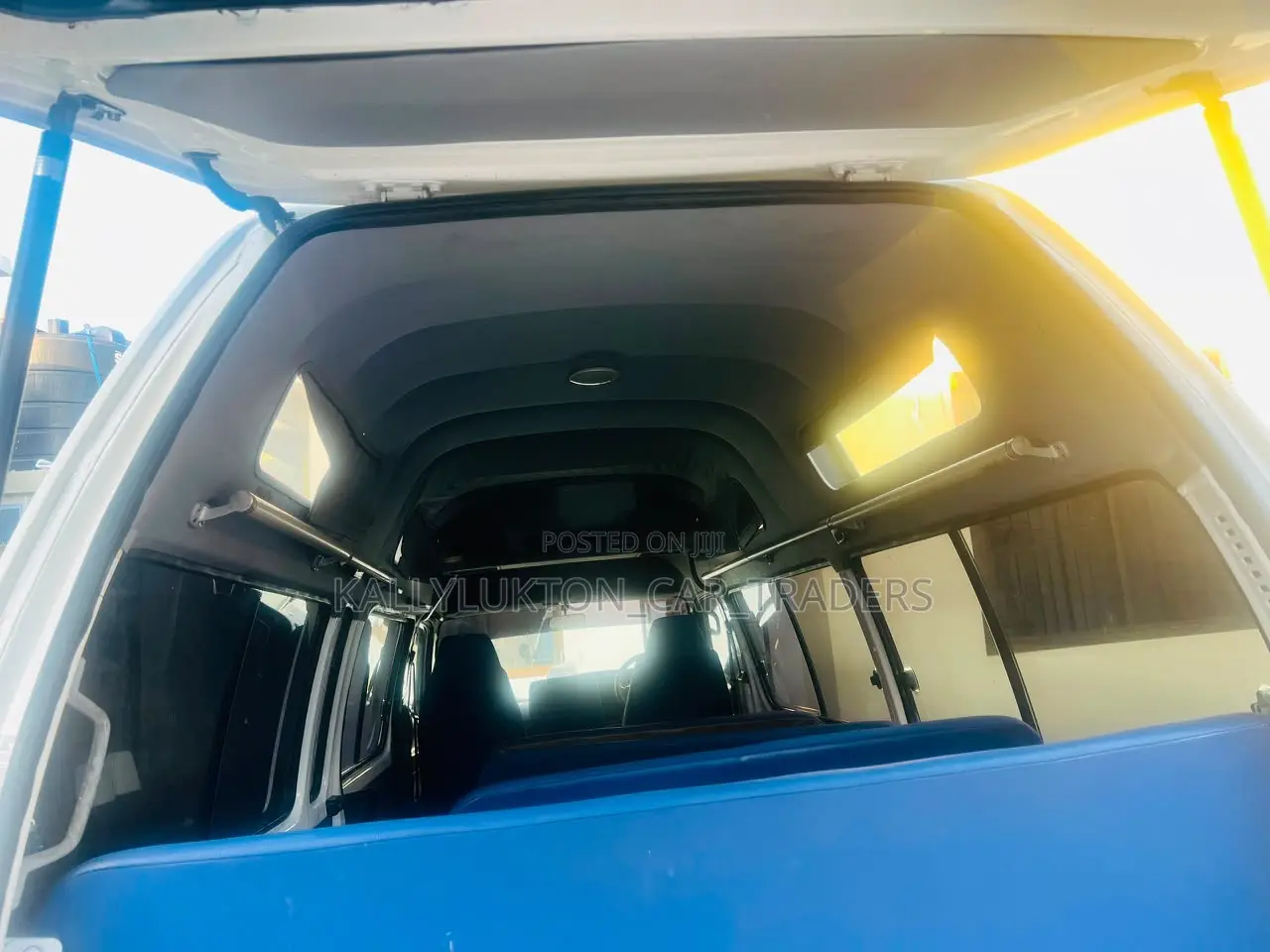 Toyota HiAce 2008 White