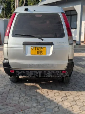 Toyota TownAce Noah 2001 Silver