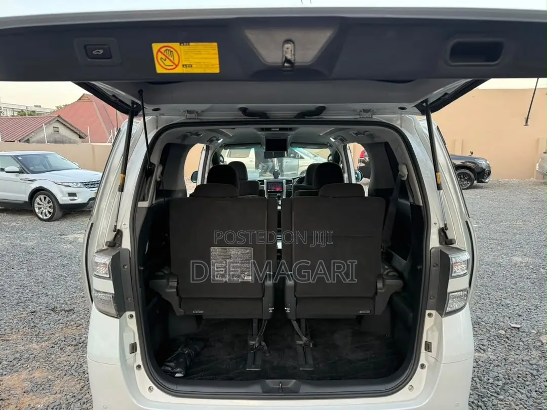 Toyota Vellfire 2012 White