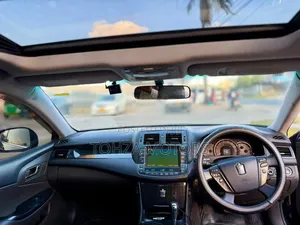 Toyota Crown 2009 Black
